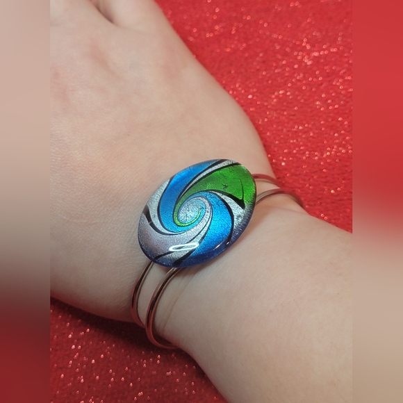 Dichroic Art Glass Hinged Cuff Bracelet Silver Tone Blue/Green/Black Swirl - Picture 5 of 10
